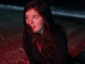 Lucy Dacus difunde un video con ella de protagonista para anunciar su nuevo álbum.