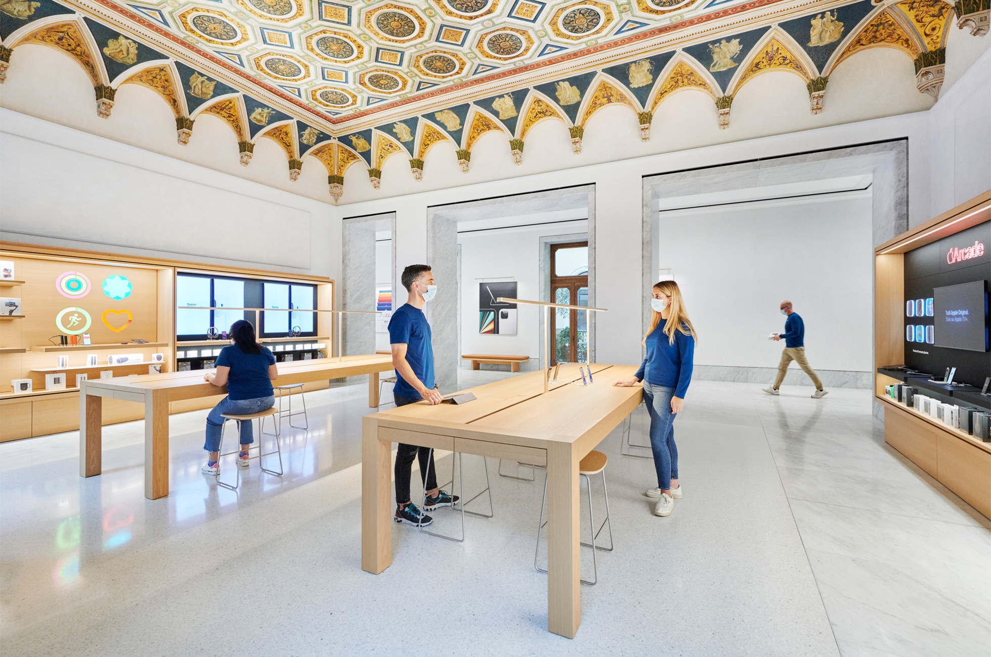 imagen 7 de Apple estrena tienda en un edificio histórico de la Via del Corso, en el corazón de Roma.