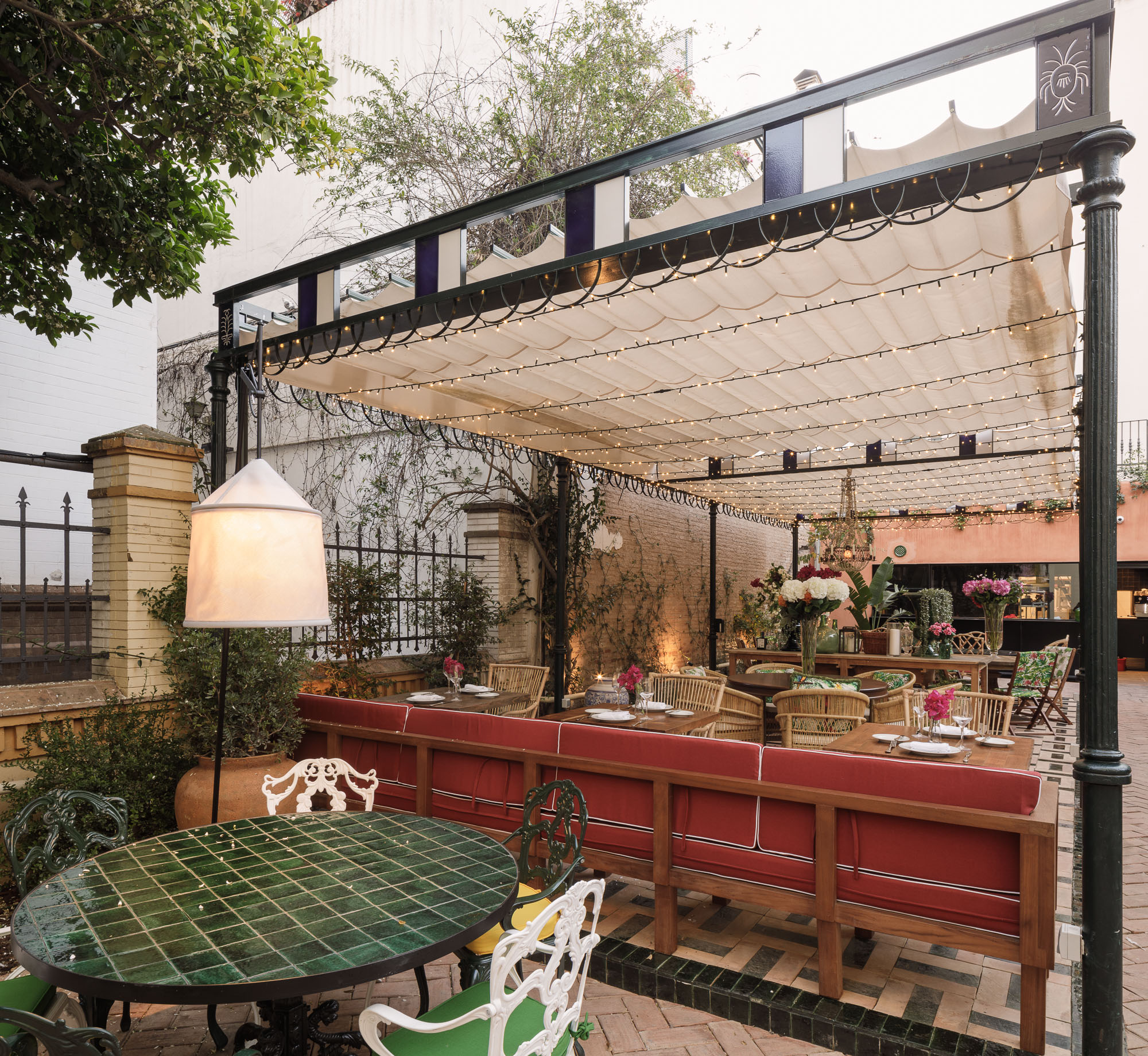 imagen 4 de Casa Ozama, el restaurante más suntuoso de Sevilla.