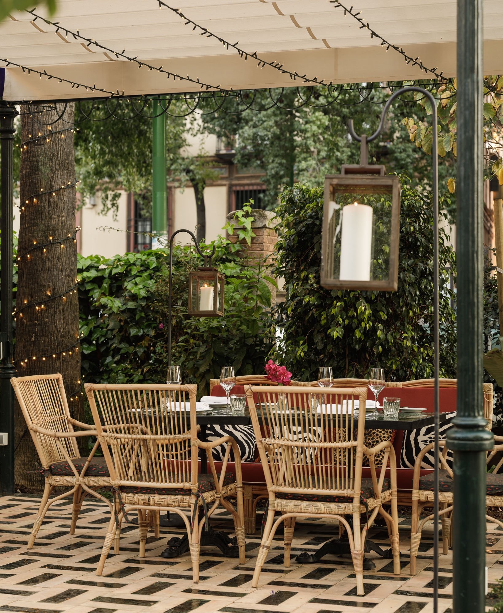 imagen 9 de Casa Ozama, el restaurante más suntuoso de Sevilla.