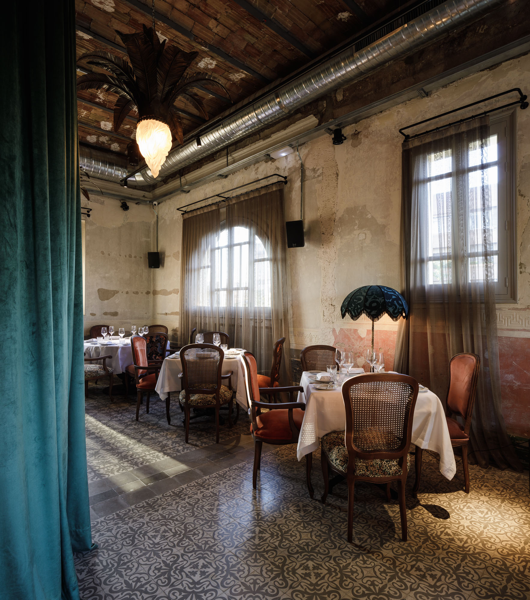 imagen 17 de Casa Ozama, el restaurante más suntuoso de Sevilla.