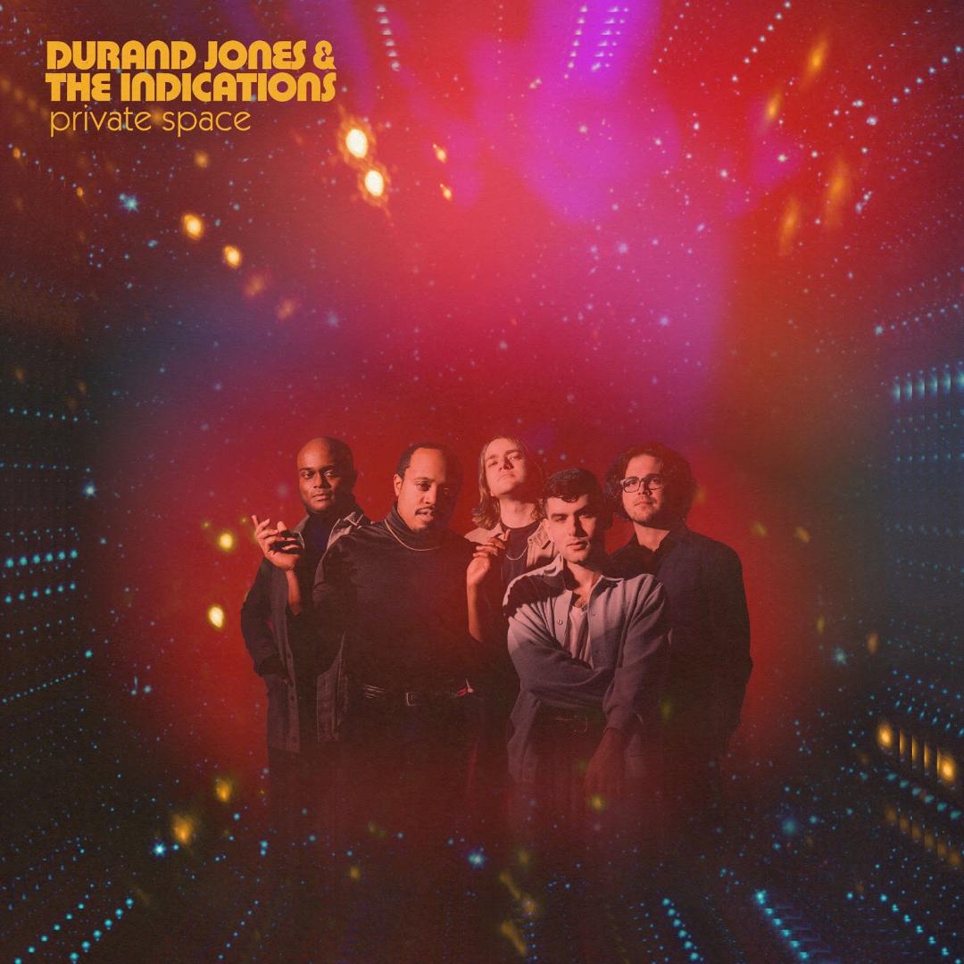 imagen 3 de El quinteto de Indiana Durand Jones & The Indications presenta nuevo single y vídeo.