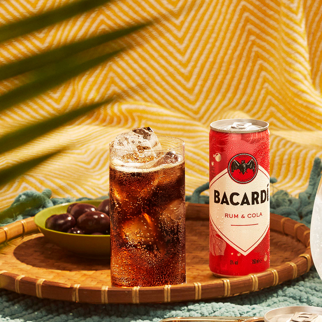 imagen 3 de Ready to Drink, los combinados del grupo Bacardí también se sirven en lata.