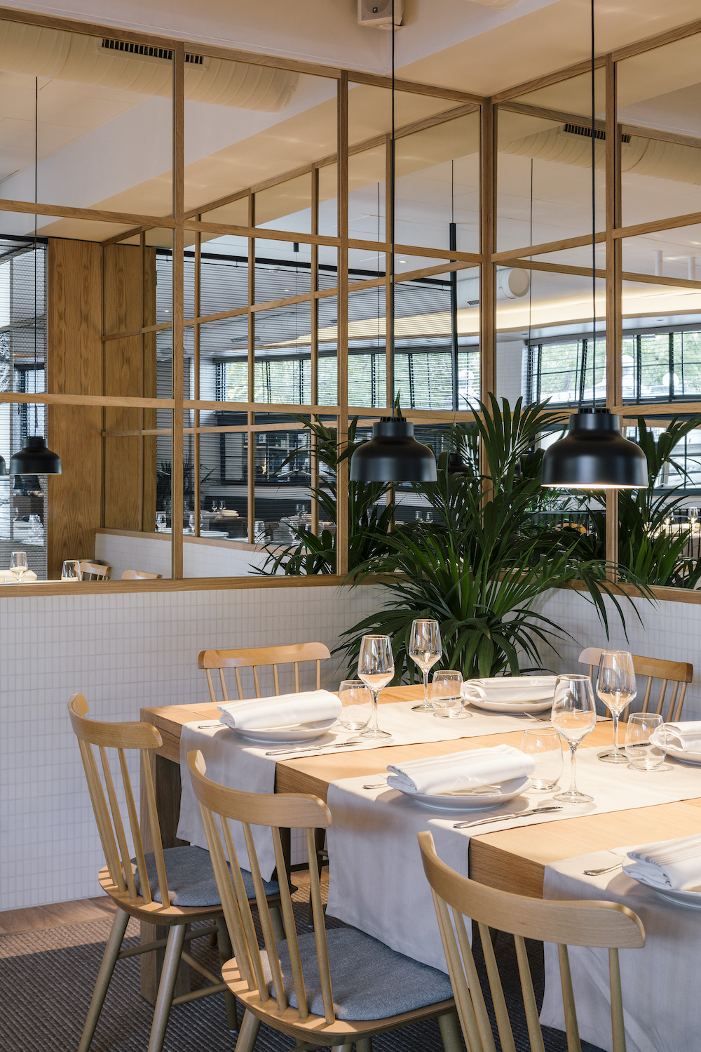 imagen 12 de Los interioristas de Zooco transforman el restaurante La Maruca de Castellana.