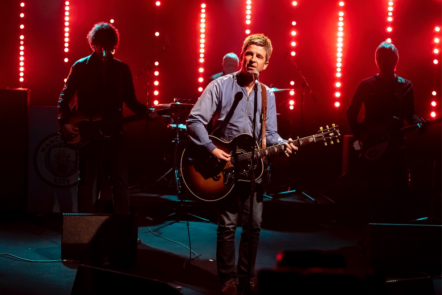 imagen 4 de Noel Gallagher’s High Flying Birds presenta su nuevo (y elegante) single y vídeo.