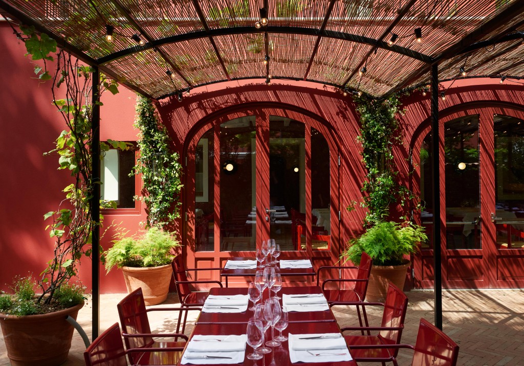 imagen 9 de Cavallino, un restaurante como un Ferrari para descubrir la alta cocina de Massimo Bottura.