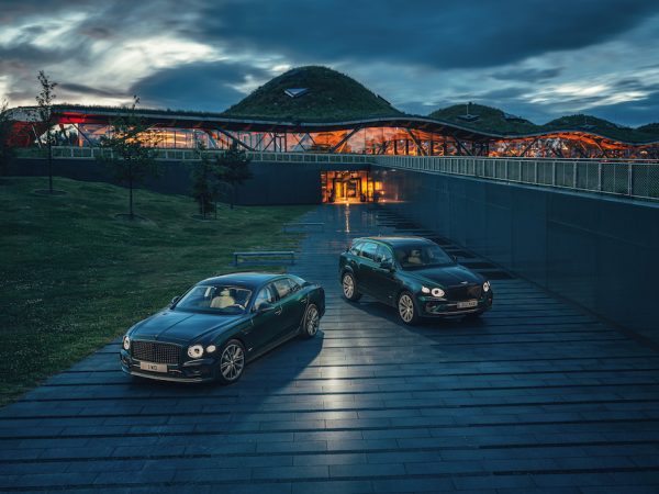 Bentley y The Macallan ruedan juntos hacia un futuro más sostenible.