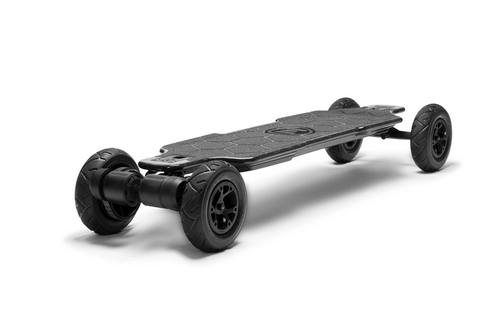 imagen 5 de Evolve Hadean Carbon Electric Skateboard, probablemente el monopatín más espectacular del mundo.