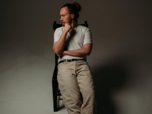 El multiinstrumentista y productor londinense Joe Turner comparte su recién estrenado EP.