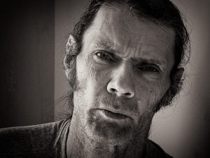 Malcolm Holcombe publica su esperado nuevo álbum producido por Brian Brinkerhoff, Dave Roe Y Jared Tyler.