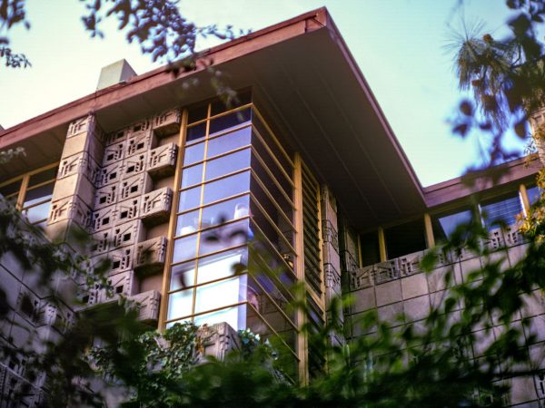 Se vende la casa de los Freeman, obra y arte de Frank Lloyd Wright.