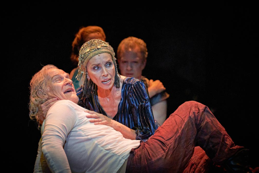 imagen 11 de La Compañía Nacional de Teatro Clásico sube a los escenarios madrileños Antonio y Cleopatra.