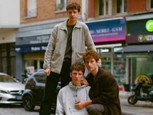 Sparkling comparte el burbujeante e indie pop tema principal que está incluido en su nuevo EP.