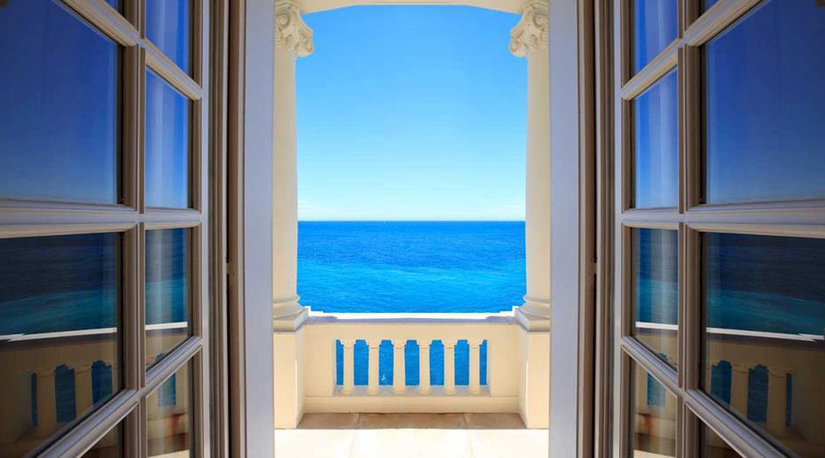 imagen 3 de Una noche Villa la Vigie, la casa de Karl Lagerfeld en la Riviera francesa.