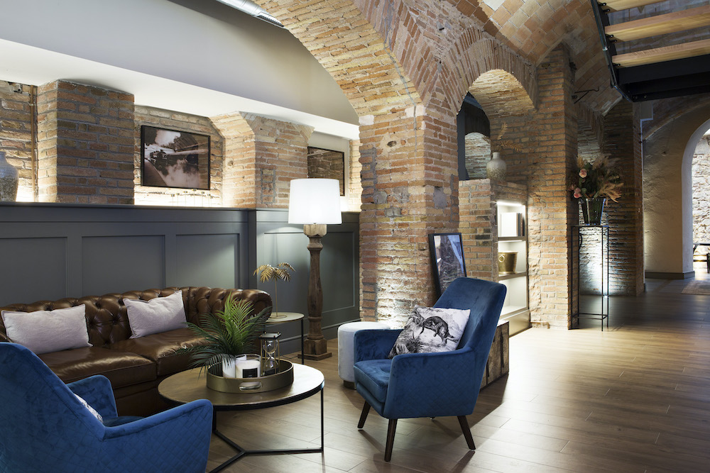 imagen 7 de 8Sides: Pia Capdevilla convierte un antiguo edifico en el alojamiento que quieres en Barcelona.