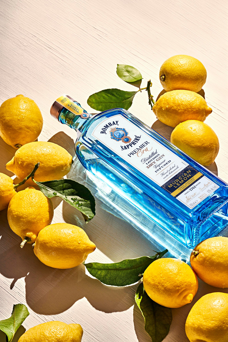 imagen 3 de Brillante y vibrante, así es Bombay Sapphire Premier Cru Murcian Lemon.