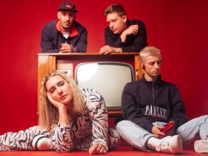 Fickle Friends animan el otoño con un colorido nuevo tema, que aparecerá en su próximo disco.