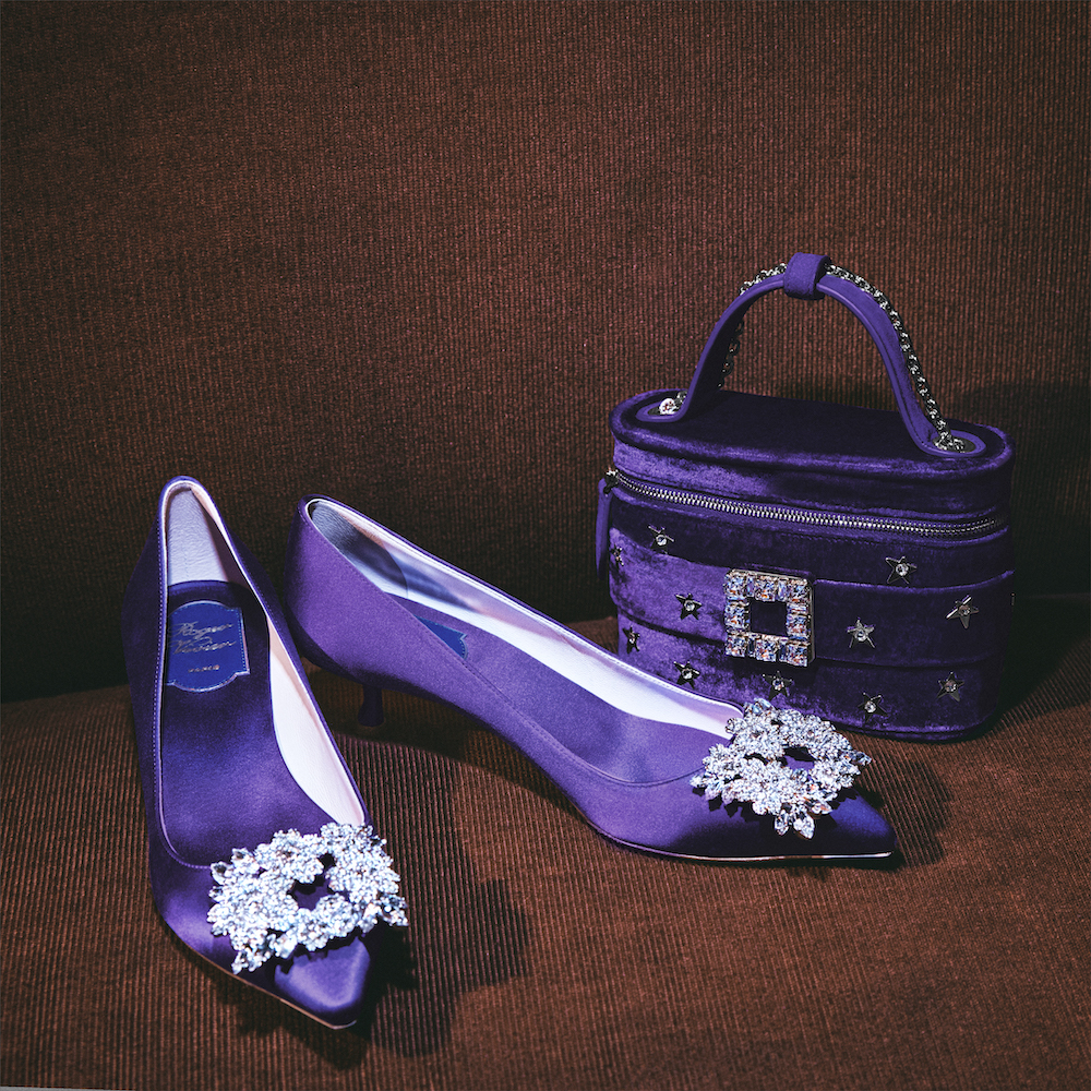 imagen 8 de Los inconfundibles tacones de Roger Vivier (y el bolso a juego).