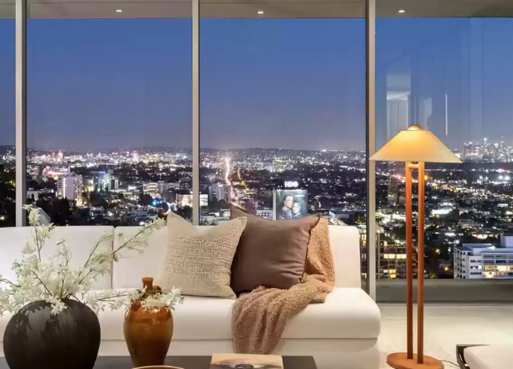 imagen 15 de Sandra Bullock vende su apartamento en Sierra Towers, West Hollywood.