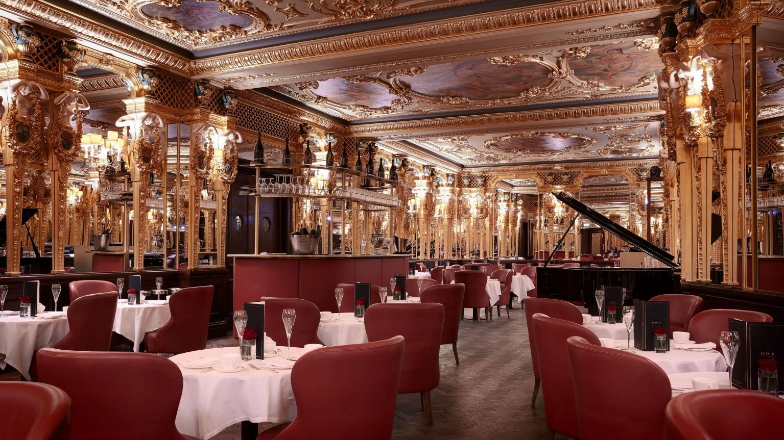 imagen 5 de Van Gogh Afternoon Tea. Una experiencia única en el The Hotel Café Royal de Londres.