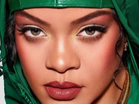 Rihanna presenta Fenty Icon, labiales para hacerte ver.