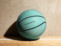 Tiffany & Co. x Arsham Studio NBA Basketball, el proyecto que demuestra que a Tiffany’s le gusta el baloncesto.