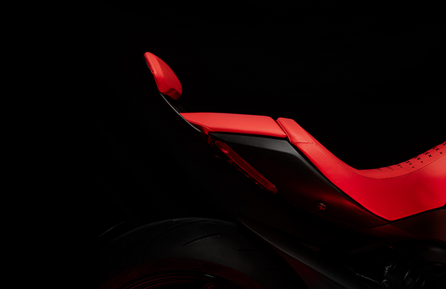 imagen 8 de xDiavel Nera Edition, una moto de colección de Ducati y Poltrona Frau.