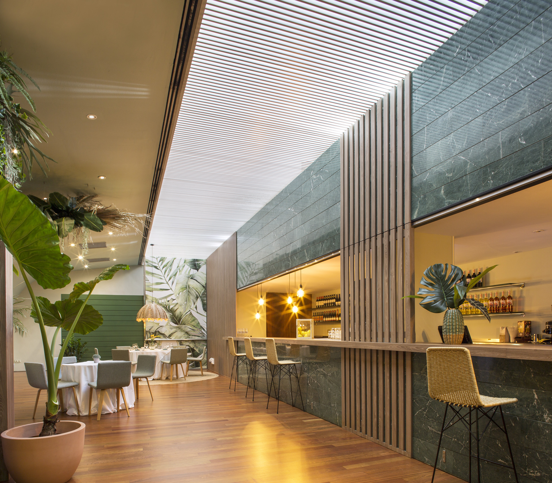 imagen 14 de Restaurante 2CERO7, un nuevo interiorismo espectacular de Pía Capdevila.