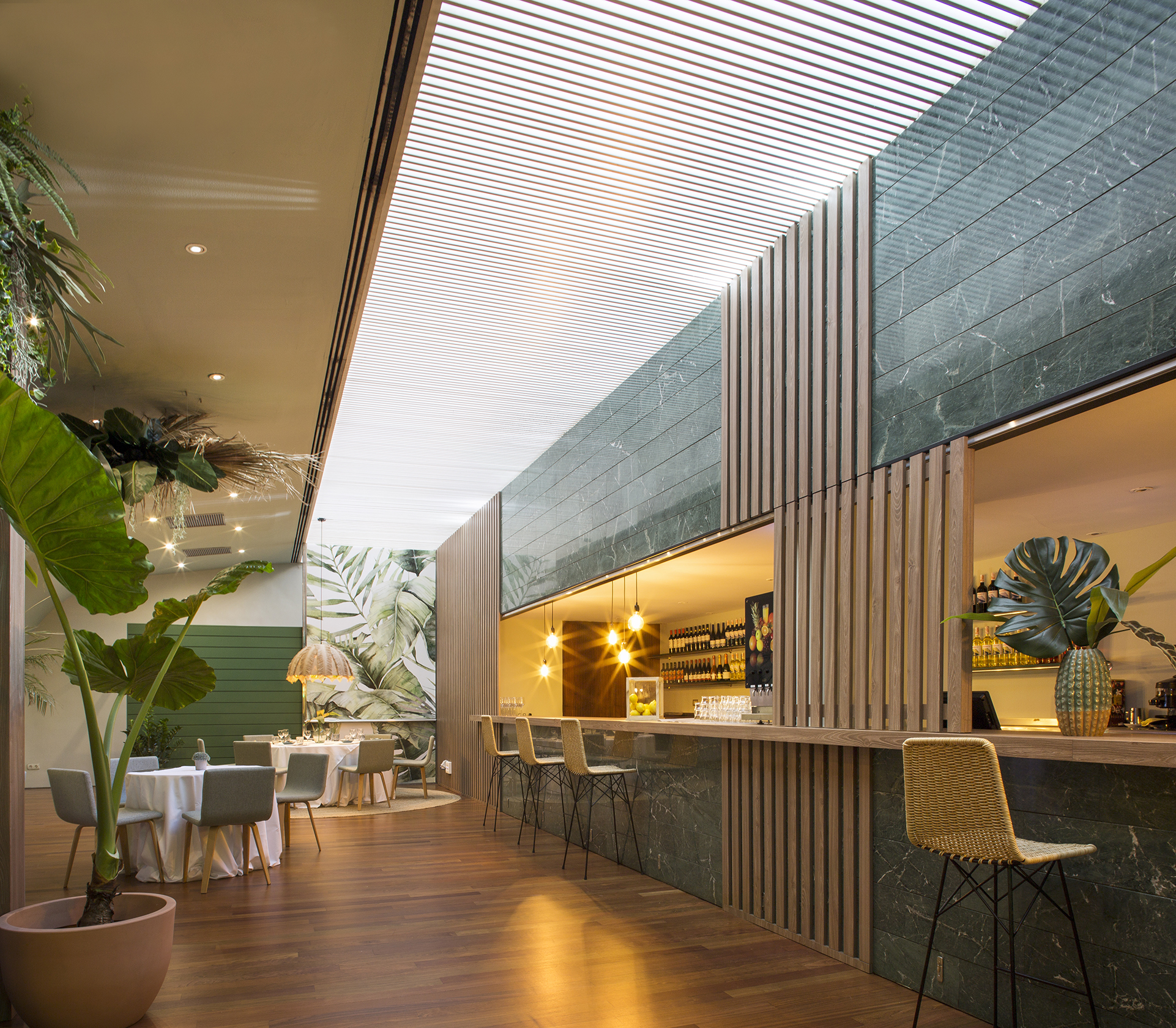 imagen 15 de Restaurante 2CERO7, un nuevo interiorismo espectacular de Pía Capdevila.