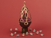 Caterina Murino y Adrien Bozzolo diseñan el Huevo de Pascua más dulce y enjoyado del mundo.