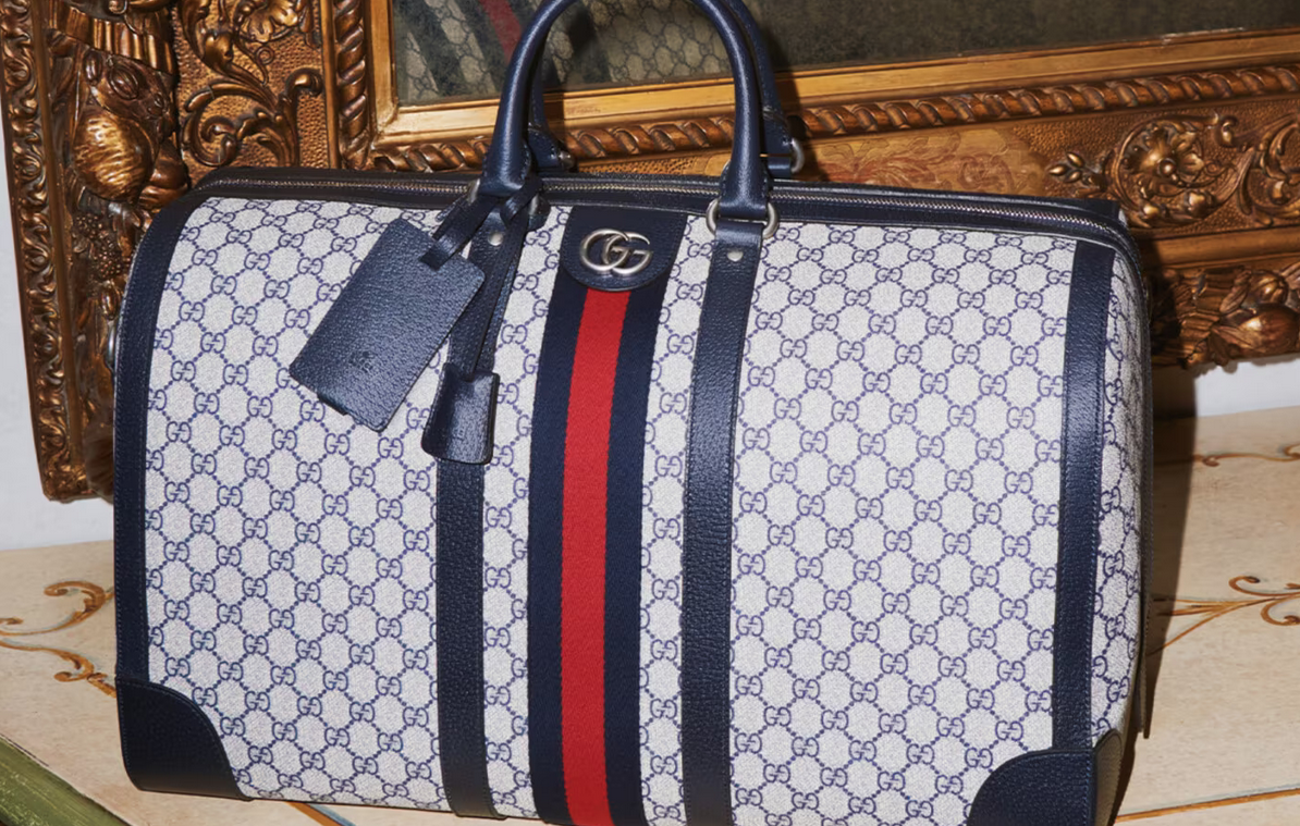 imagen 4 de Harry Dickinson y las maletas de Alessandro Michele para Gucci.
