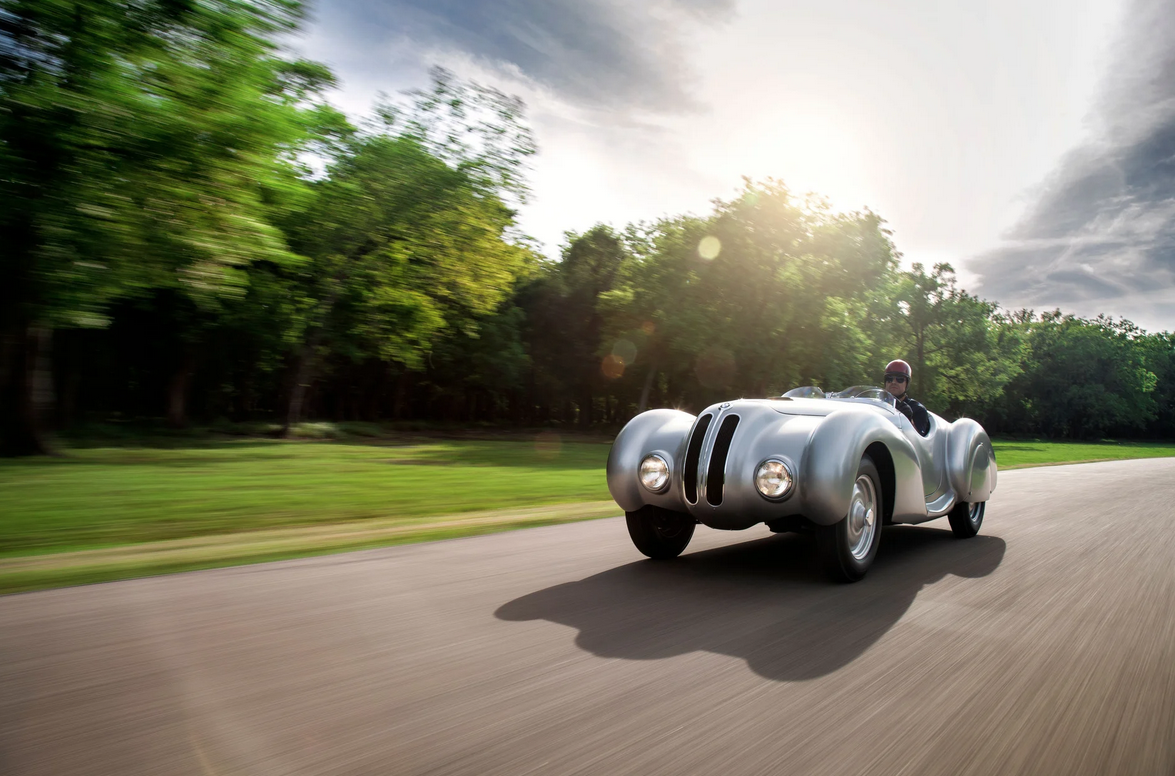 imagen 1 de Te presentamos un BMW 328 Roadster de 1940 y… 700 mil euros.