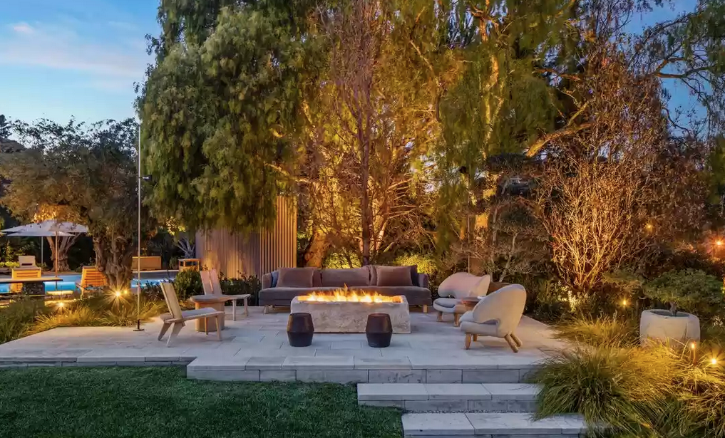 imagen 21 de Adam Levine (Maroon 5) y el ángel de Victoria’s Secret Behati Prinsloo venden su casa en Pacific Palisdes, California.