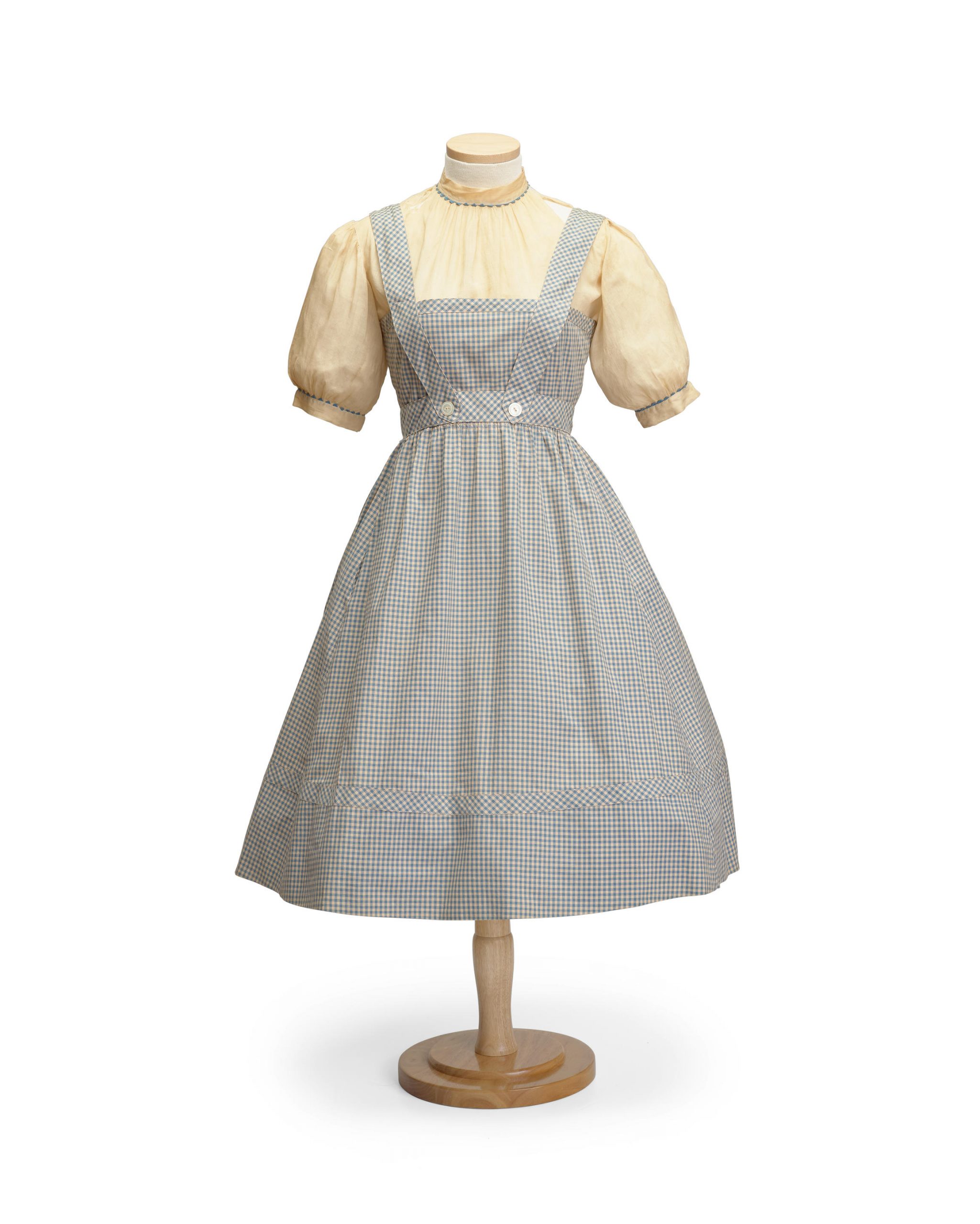 imagen 2 de El Mago de Oz: a subasta el vestido de Judy Garland como Dorothy.