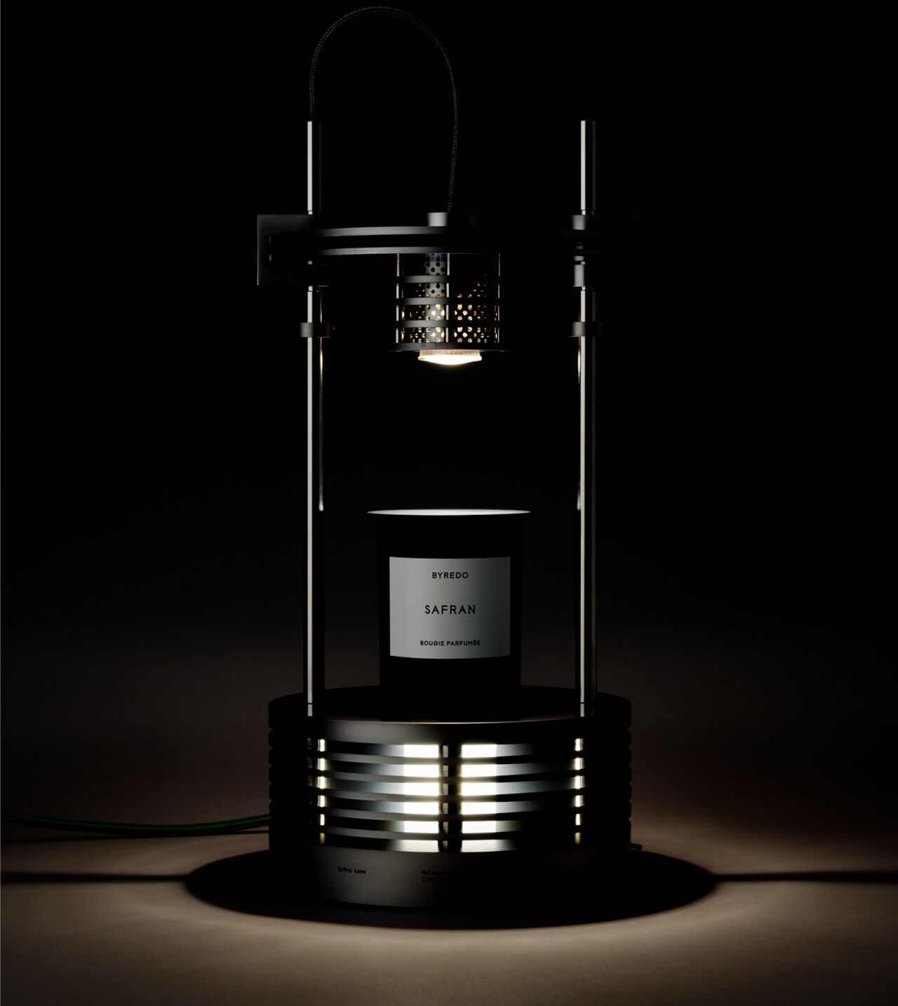 imagen 5 de Infra Luna: lo último de Byredo no es una fragancia sino una lámpara y difusor de aromas.
