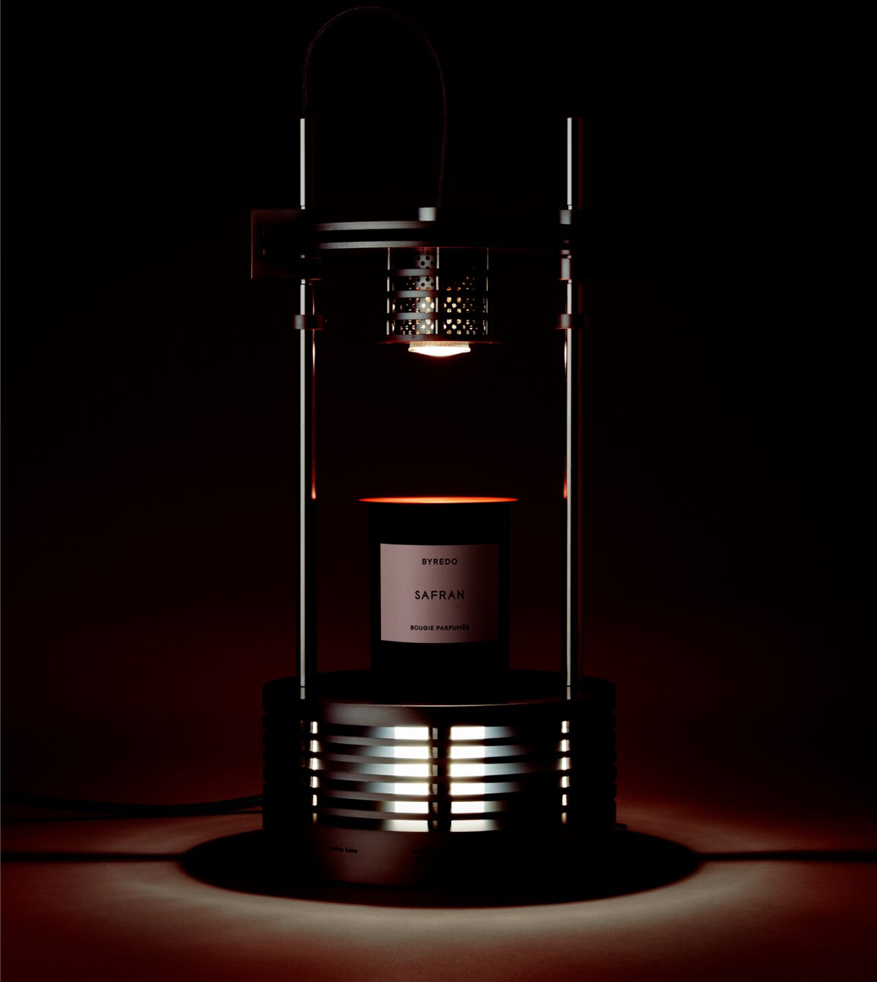imagen 6 de Infra Luna: lo último de Byredo no es una fragancia sino una lámpara y difusor de aromas.