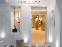 La nueva tienda de Elisabetta Franchi está en Mykonos.