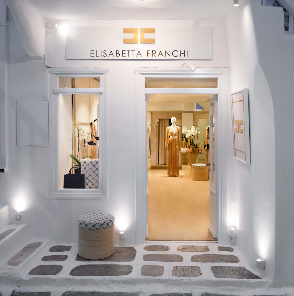 imagen 1 de La nueva tienda de Elisabetta Franchi está en Mykonos.