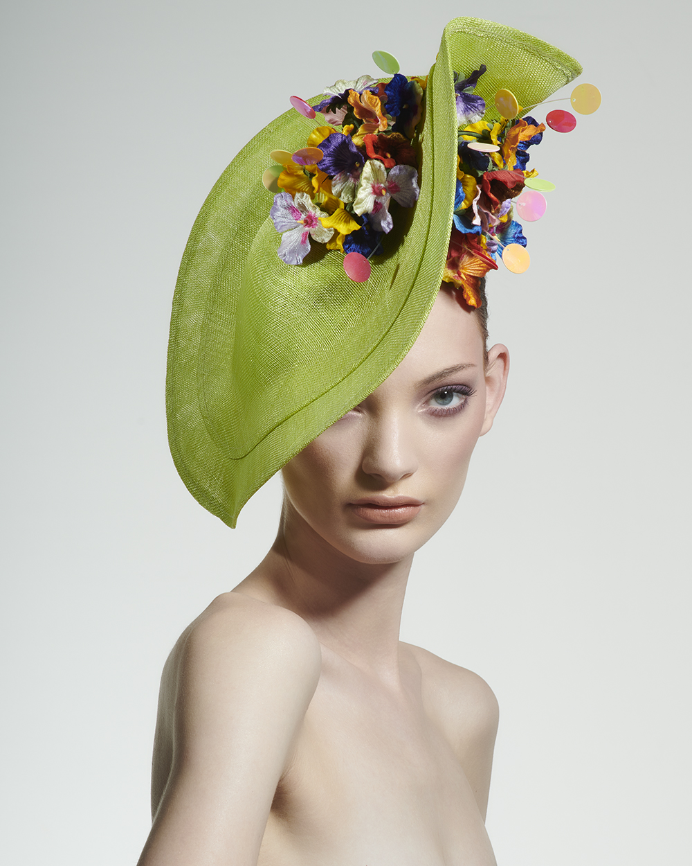 imagen 32 de Philip Treacy, tan espectacular como siempre (o incluso más).