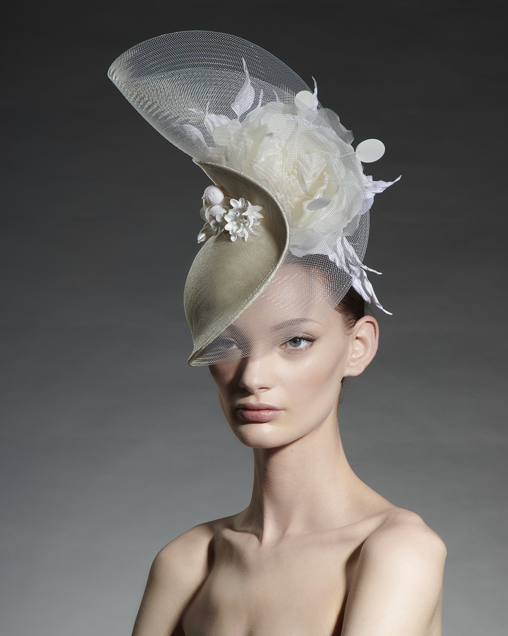 imagen 25 de Philip Treacy, tan espectacular como siempre (o incluso más).