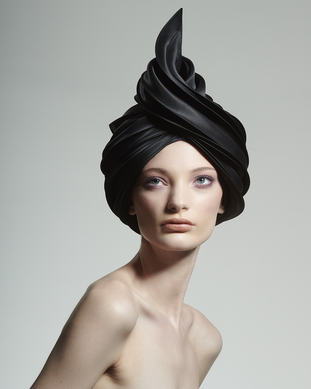 imagen 28 de Philip Treacy, tan espectacular como siempre (o incluso más).