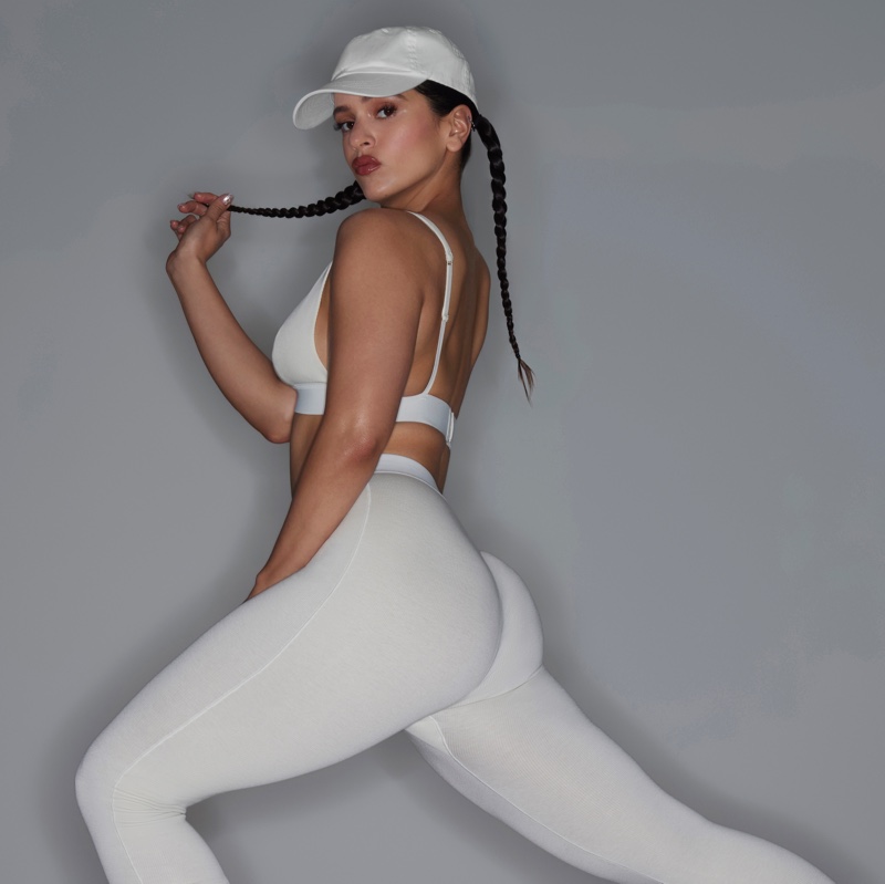 imagen 1 de SKIMS: Rosalía al más puro estilo Kardashian.