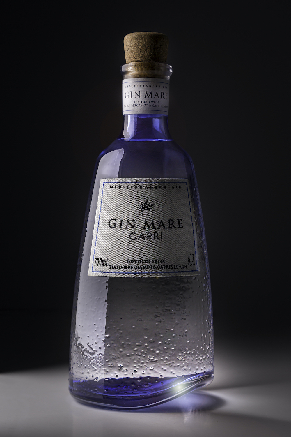 imagen 2 de Gin Mare Capri, el auténtico gin tonic mediterráneo.