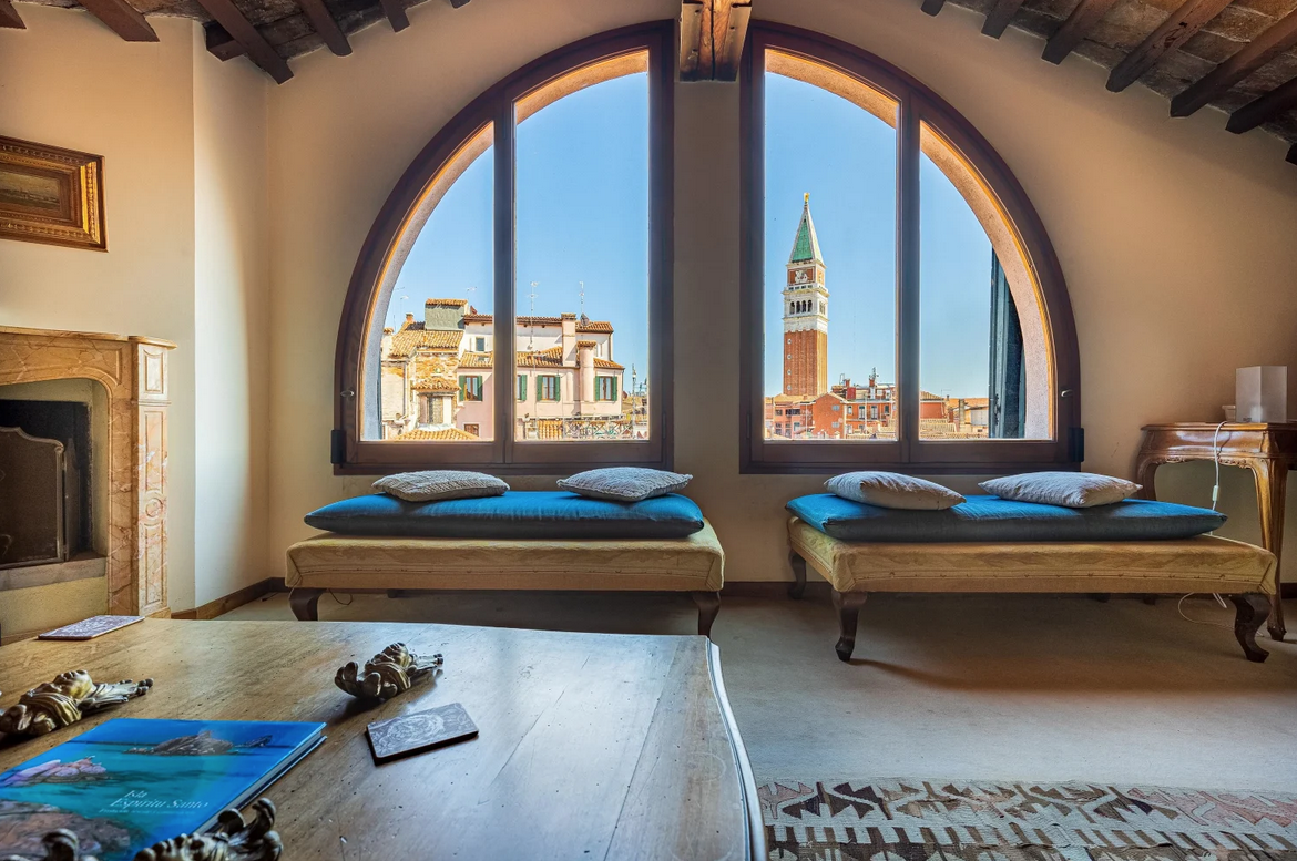 imagen 2 de ¿Te gustaría vivir en un ático junto al Gran Canal de Venecia?