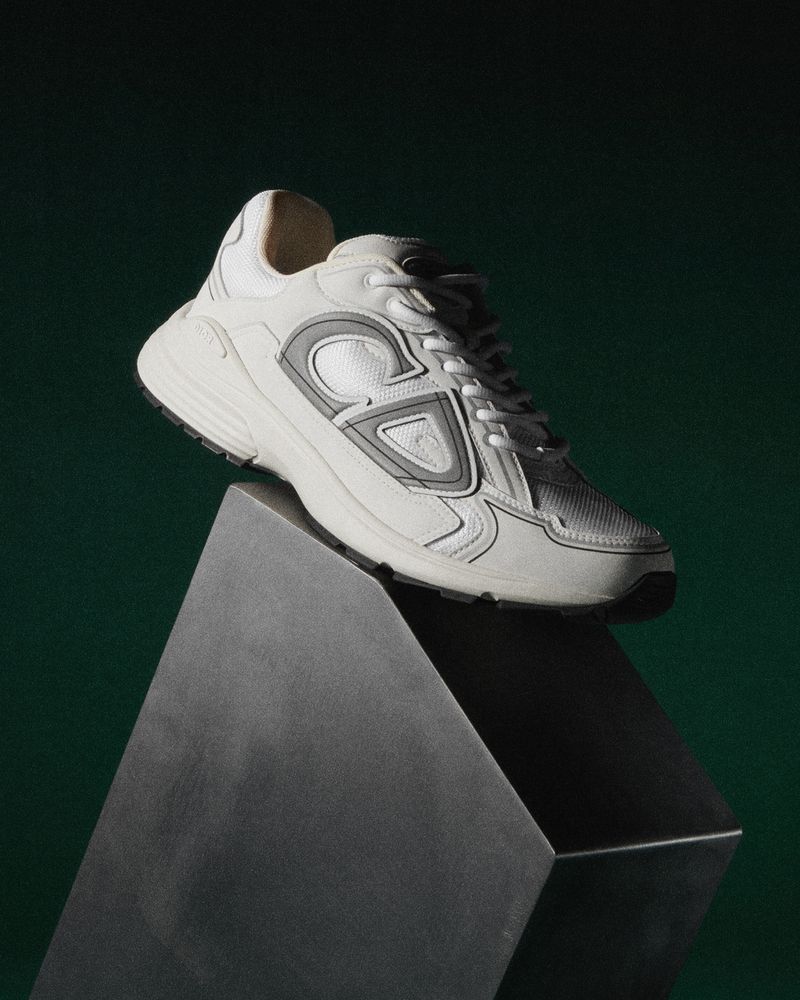imagen 12 de Te presentamos las sneakers de Dior para disfrutar de un verano de aventura.