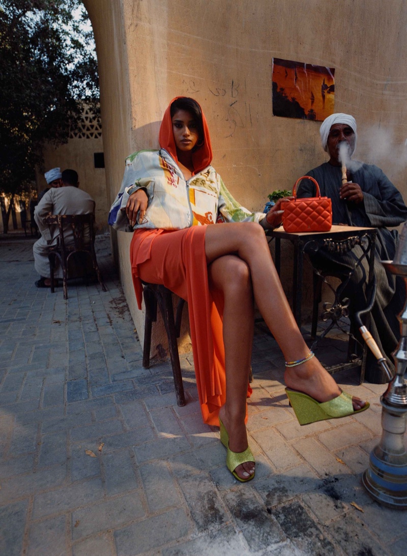 imagen 1 de Amina Muaddi o la espectacularidad de una sandalia.