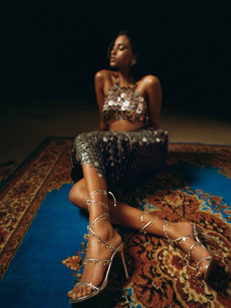 imagen 4 de Amina Muaddi o la espectacularidad de una sandalia.
