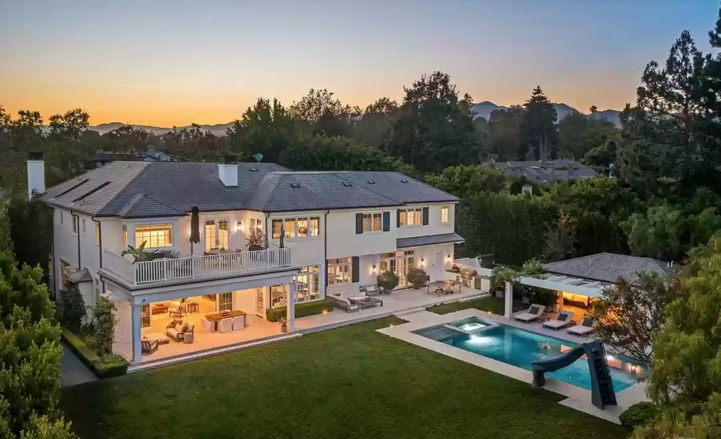imagen 10 de Ben Affleck vende su casa en Pacific Palisades.