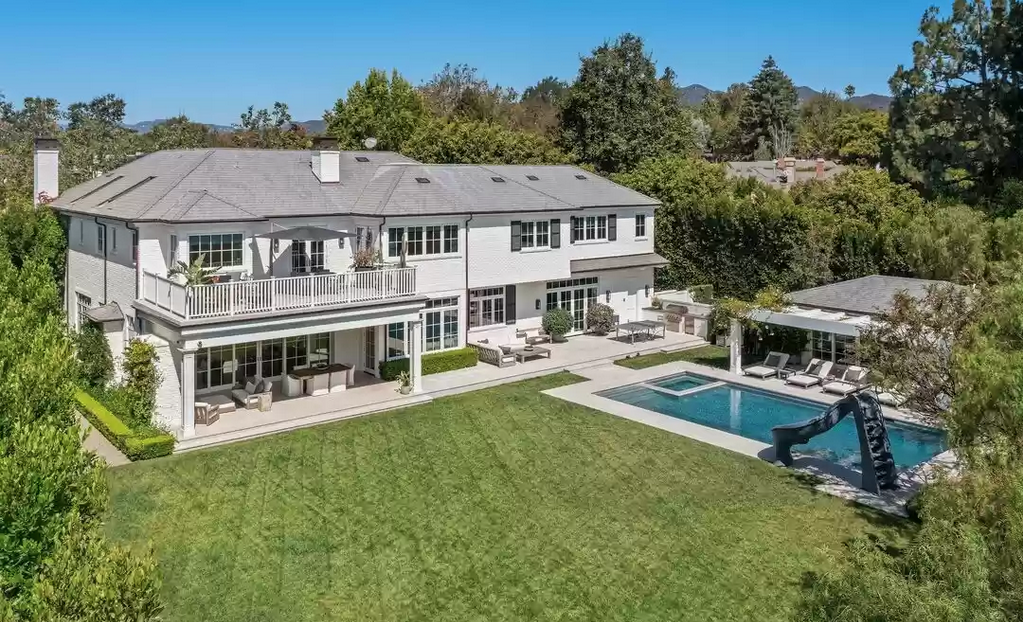 imagen 4 de Ben Affleck vende su casa en Pacific Palisades.