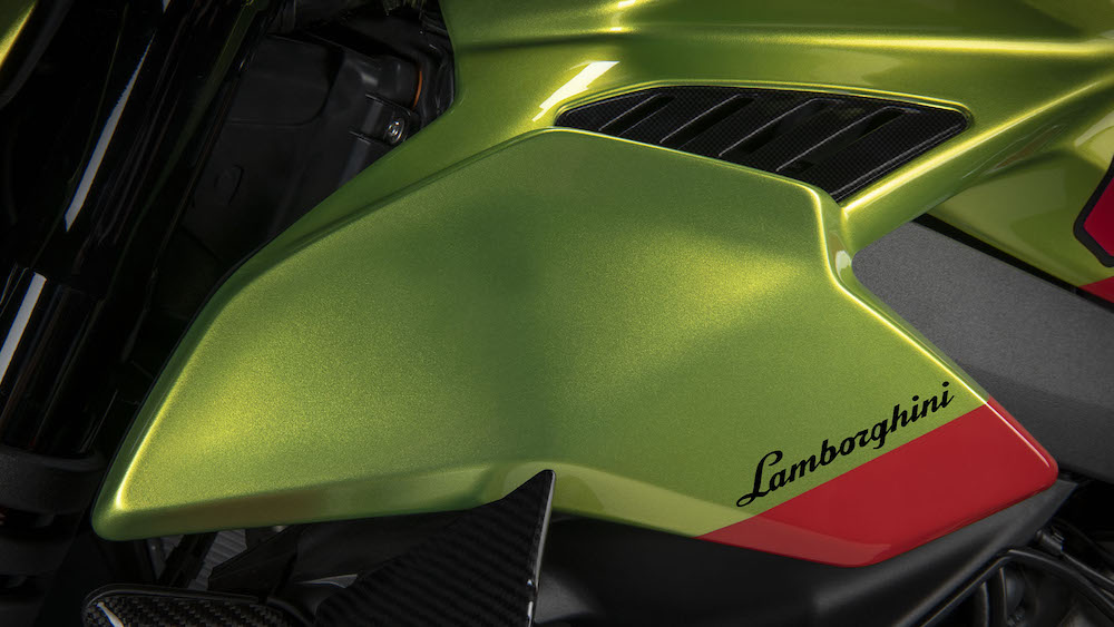 imagen 6 de La Ducati Streetfighter V4 Lamborghini se inspira en el Huracán STO Super Sports Car.
